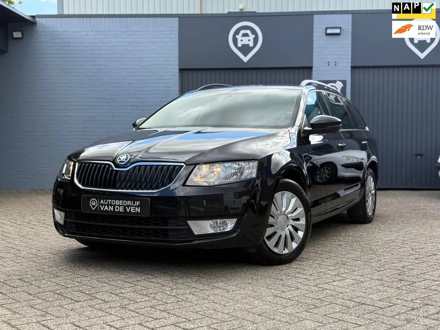 Skoda Octavia Combi 1.2 TSI Ambition | Airco | Cruise Noir - 1
