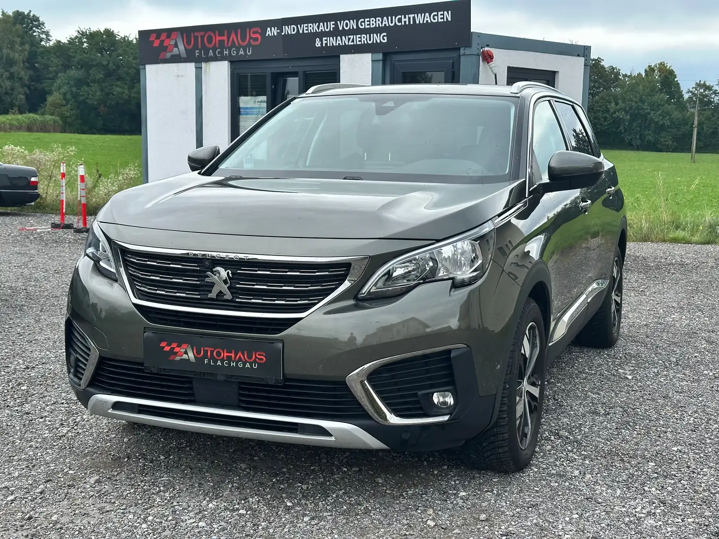 Peugeot 5008 Allure*KAMERA*SHZ*7 Sitzer Gris - 2
