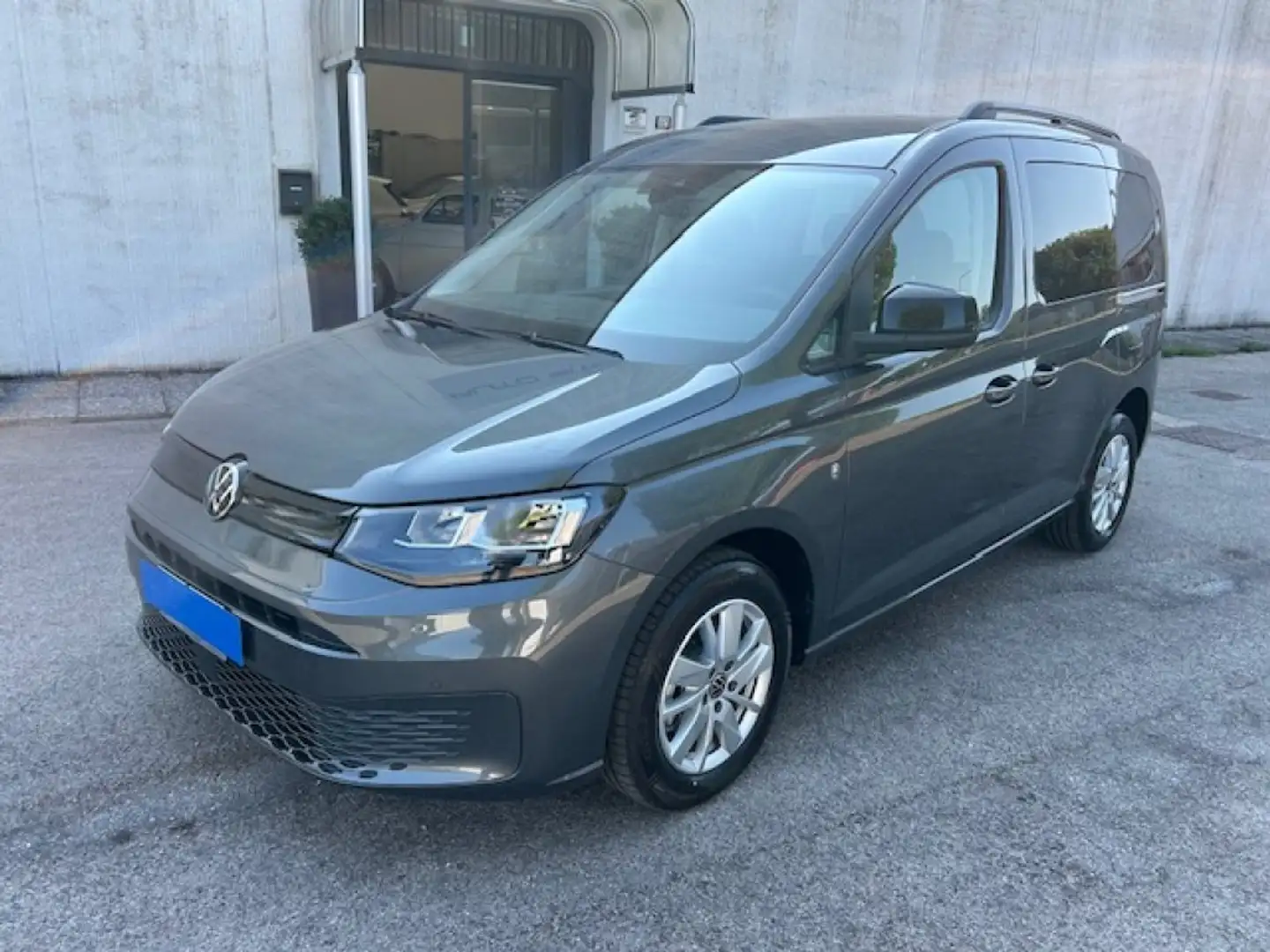 Volkswagen Caddy 2.0 TDI 102 CV Space 5 posti iva inclusa Grigio - 1