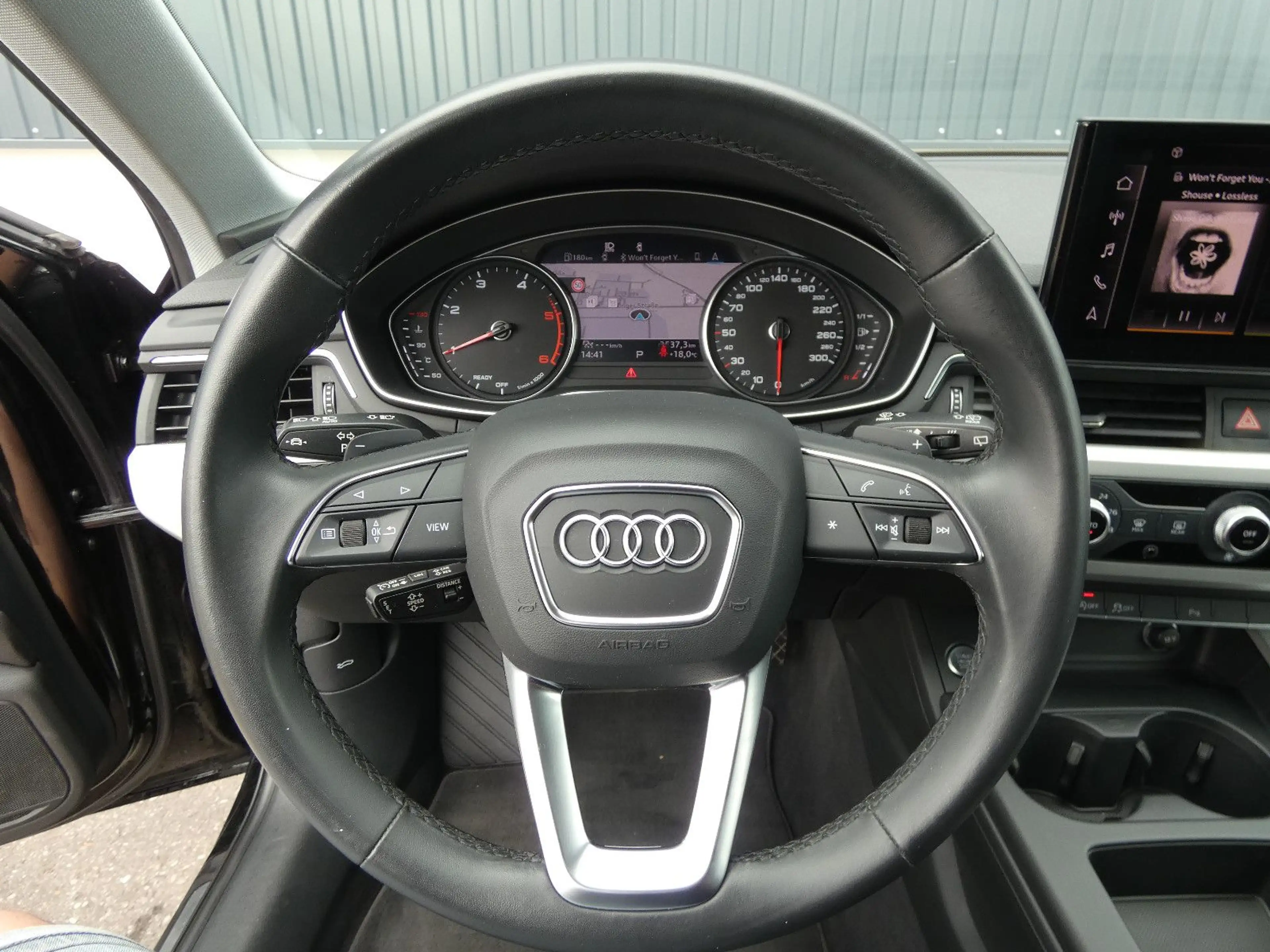 Audi A4 35 TDI S tronic Matrix Nav ACC Kamera HiFi 18 — photo 13