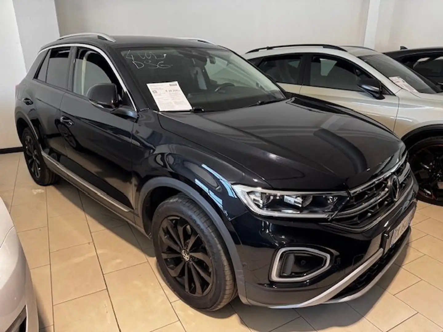 Volkswagen T-Roc 2.0 tdi Style 4motion 150cv DSG Noir - 1