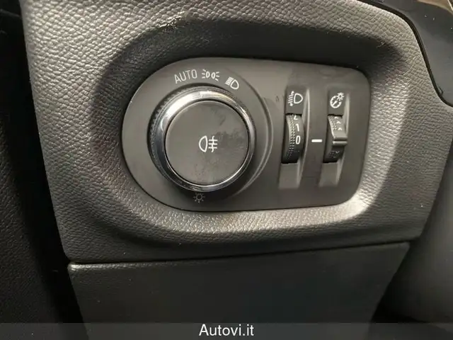 Opel Corsa view 21