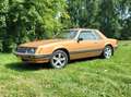 Ford Mustang Coupe Goud - thumbnail 3