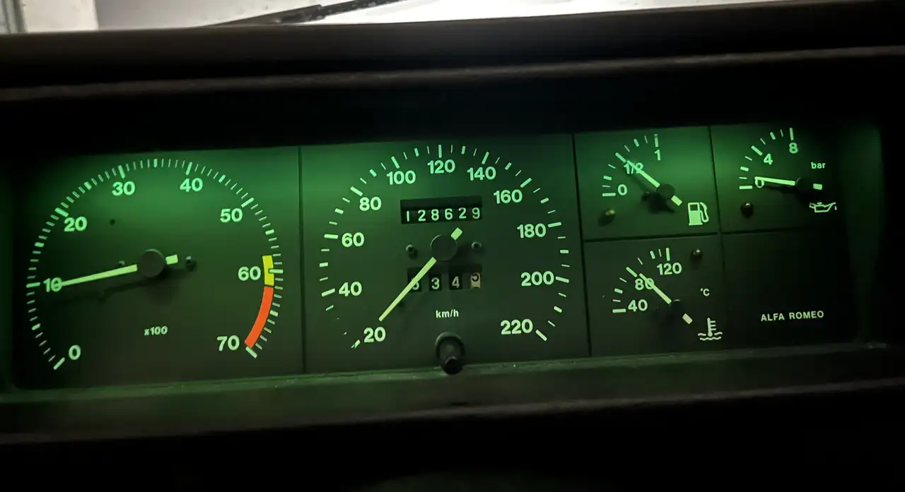 Alfa Romeo 75 1.8 ie, foto 6