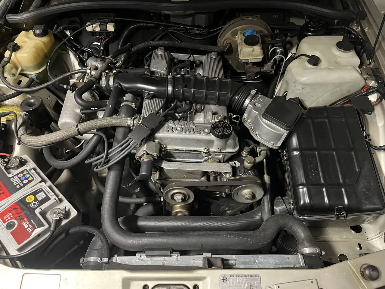 Alfa Romeo 75 1.8 ie, foto 1
