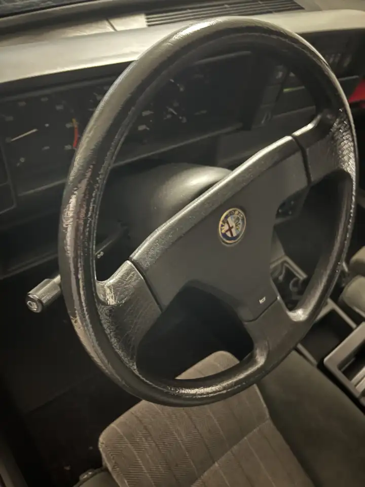 Alfa Romeo 75 1.8 ie, foto 4