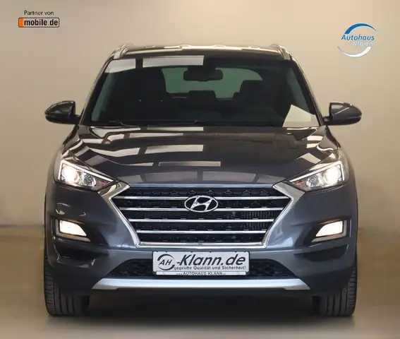 Hyundai Tucson view 2