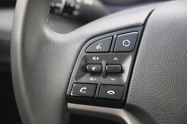 Hyundai Tucson view 25