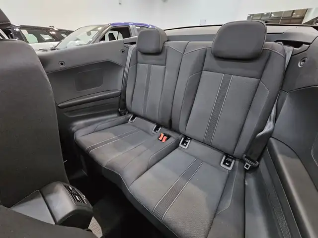 Volkswagen T-Roc view 10