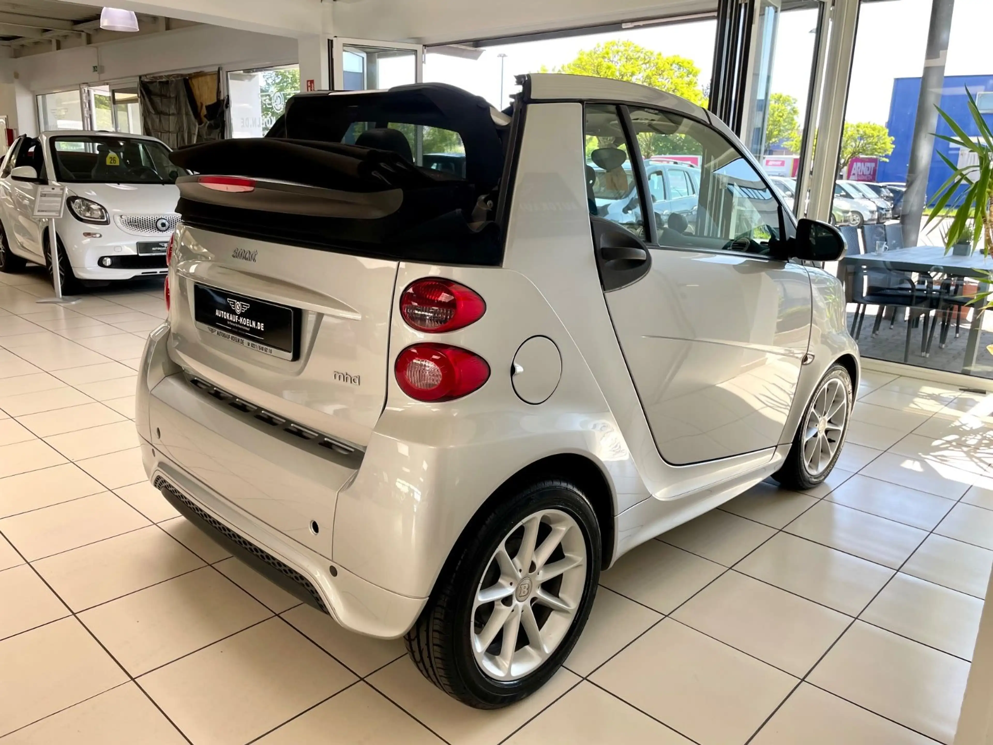 smart forTwo cabrio passion/Servo/Klima/Navi/Alus — photo 5