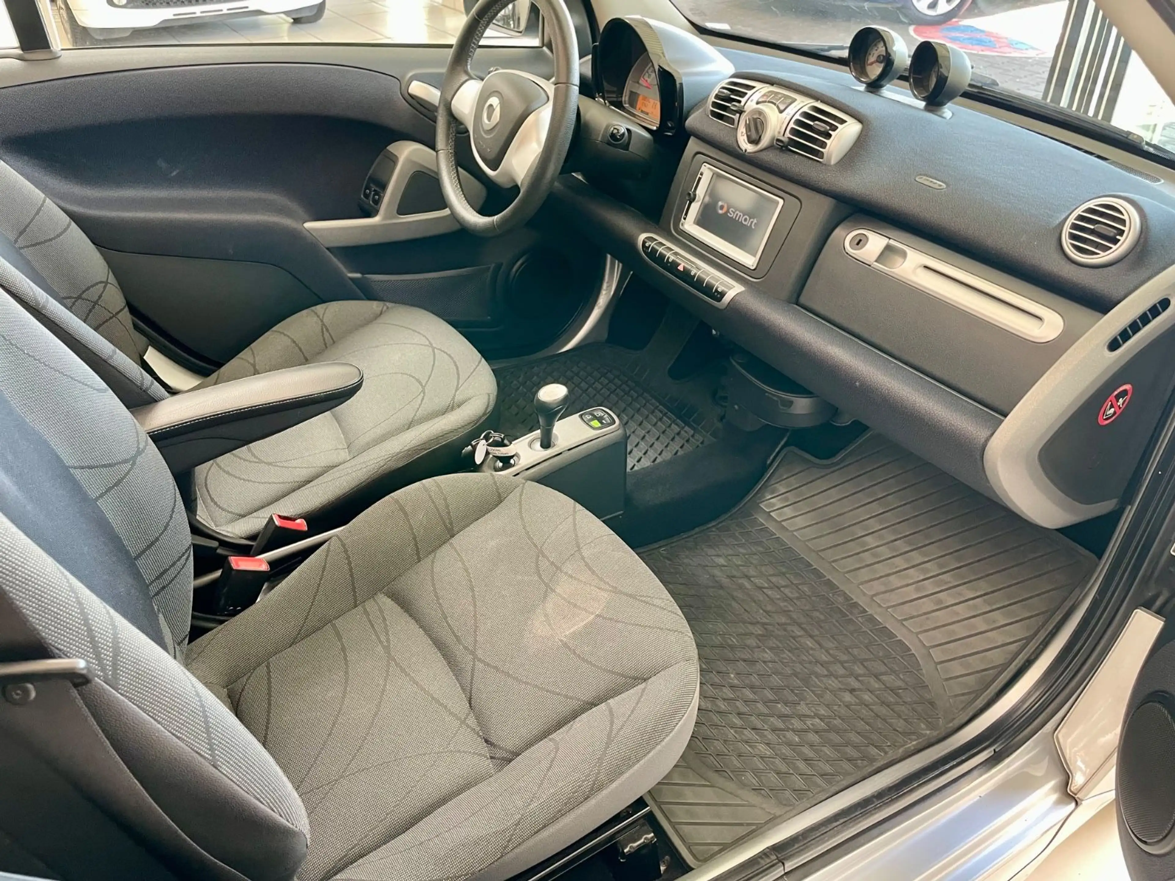 smart forTwo cabrio passion/Servo/Klima/Navi/Alus — photo 8