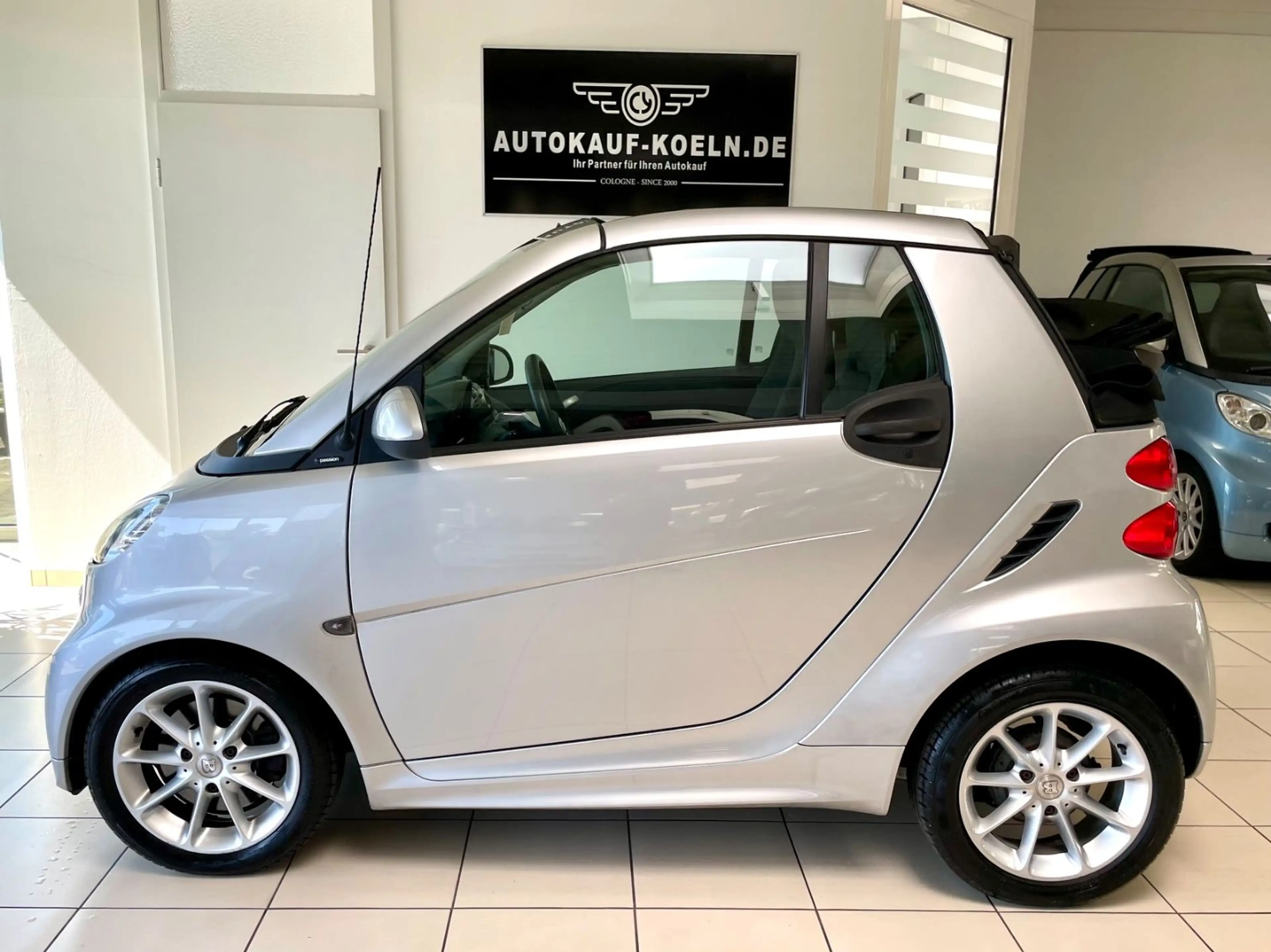 smart forTwo cabrio passion/Servo/Klima/Navi/Alus — photo 2