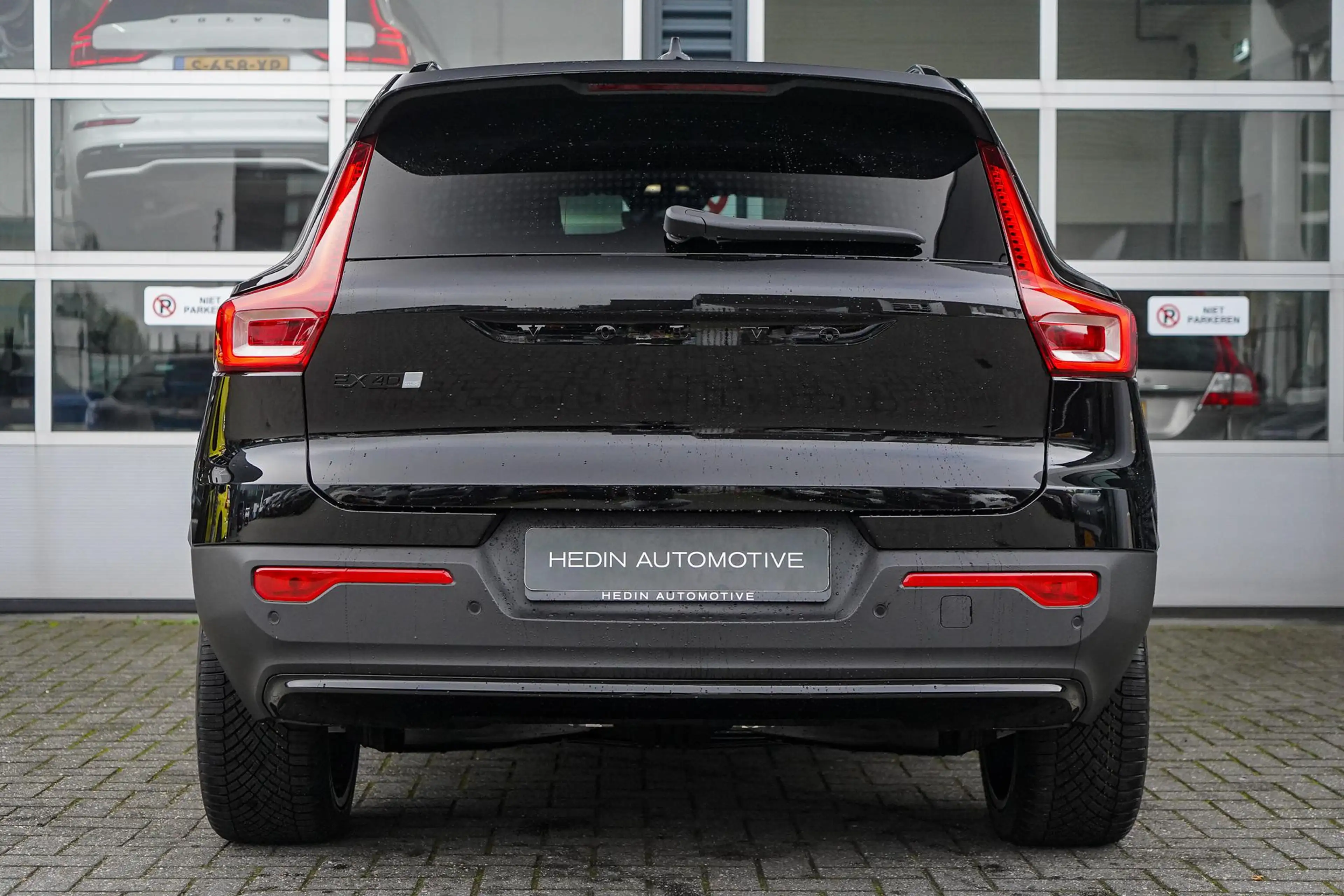 Volvo EX40 Single Motor Extended Range Plus Black Ed. 82 kWh — photo 5