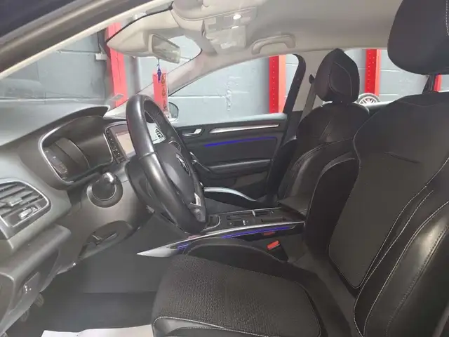 Renault Megane view 9