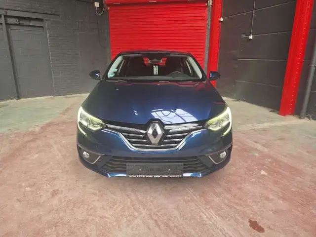 Renault Megane view 7