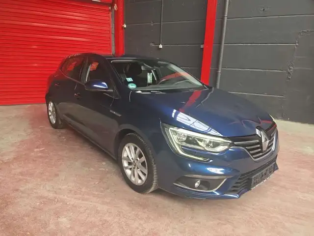 Renault Megane view 6