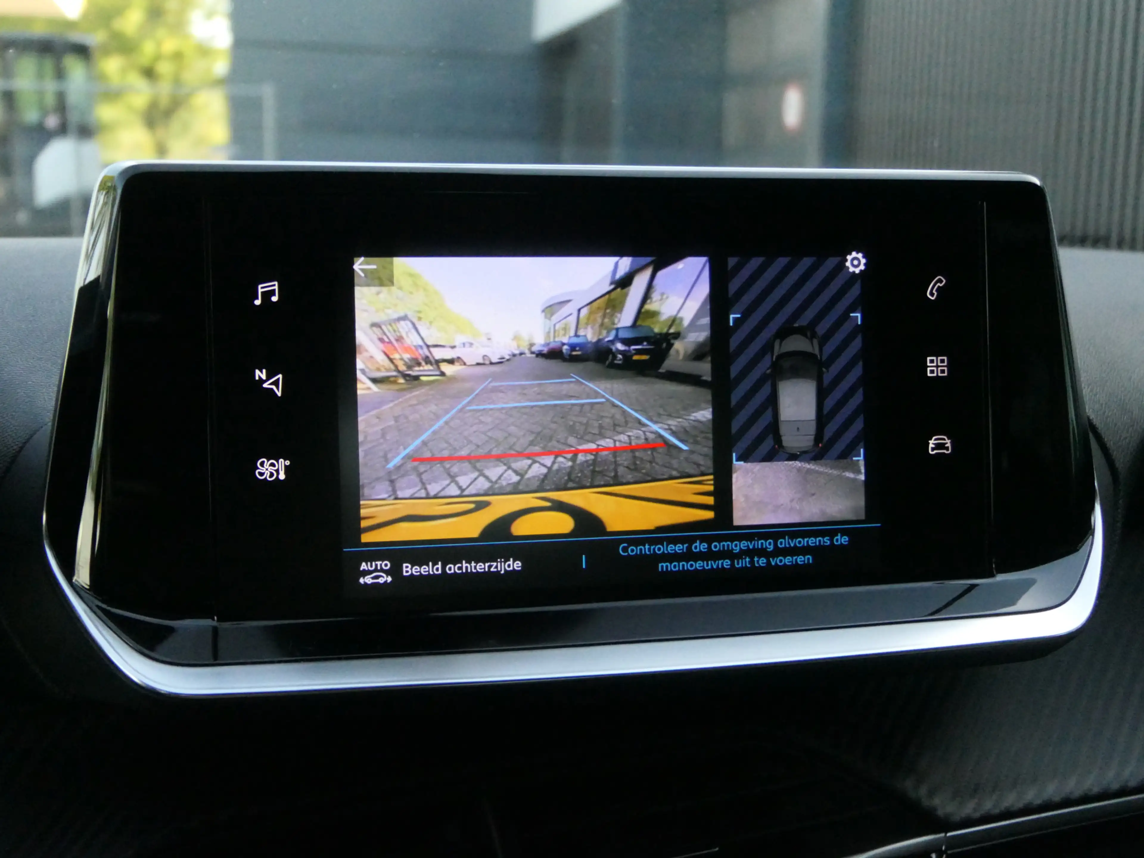Peugeot e-208 EV Allure Pack 50 kWh | Warmtepomp | Winter Pack — photo 32