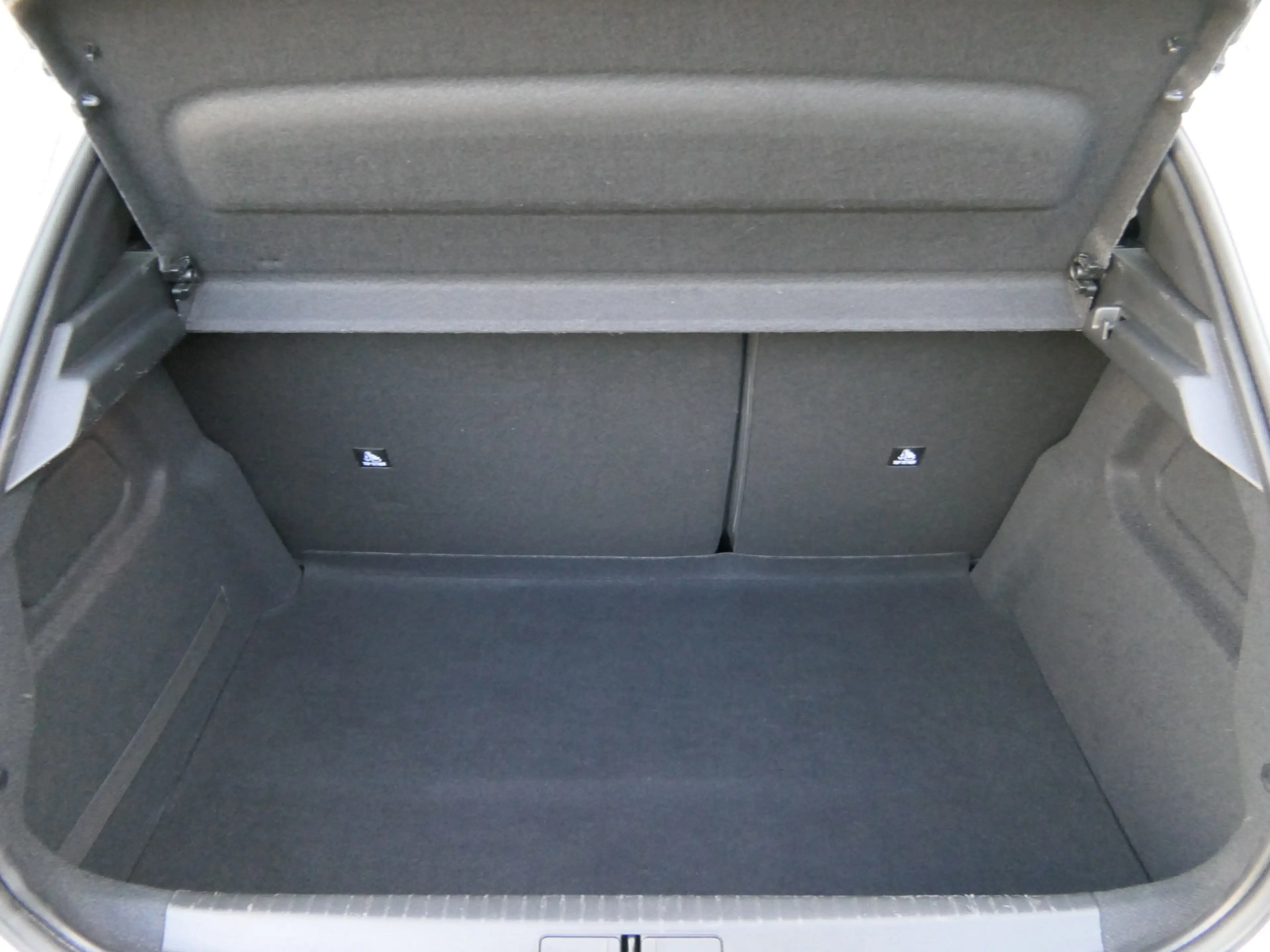 Peugeot e-208 EV Allure Pack 50 kWh | Warmtepomp | Winter Pack — photo 19