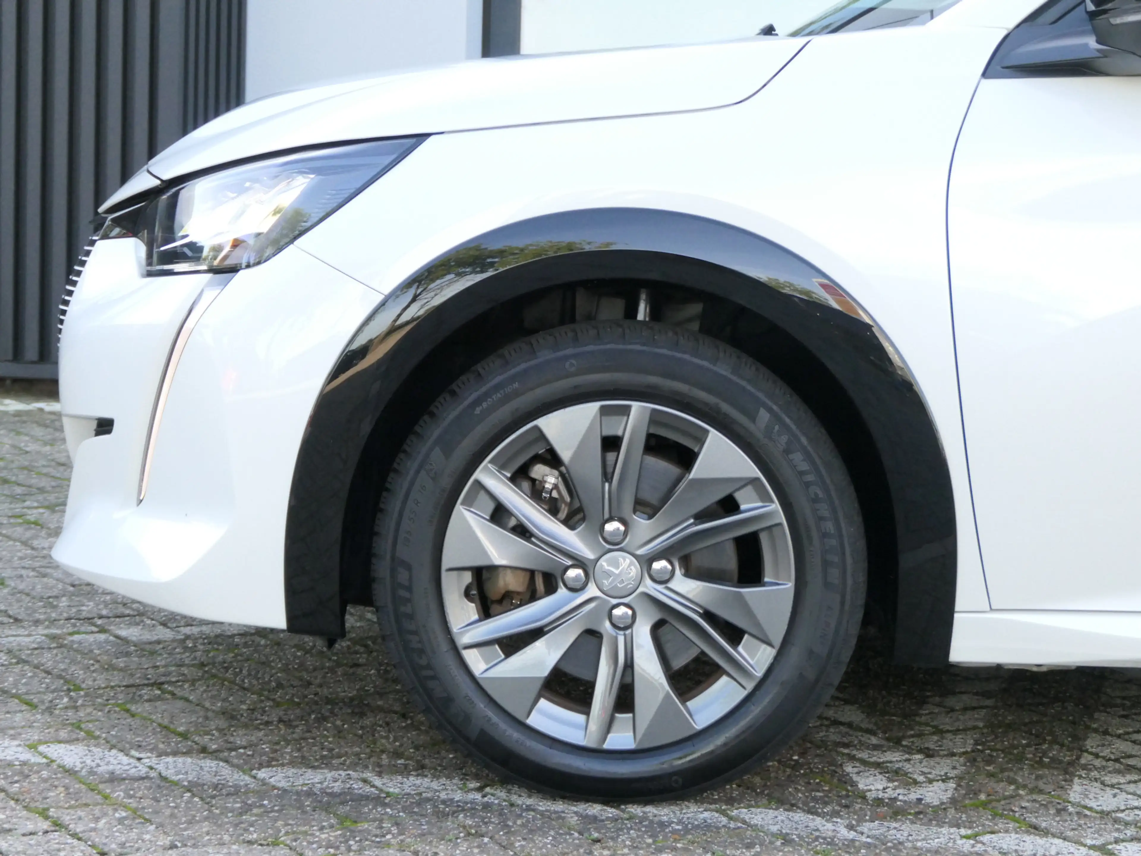 Peugeot e-208 EV Allure Pack 50 kWh | Warmtepomp | Winter Pack — photo 7
