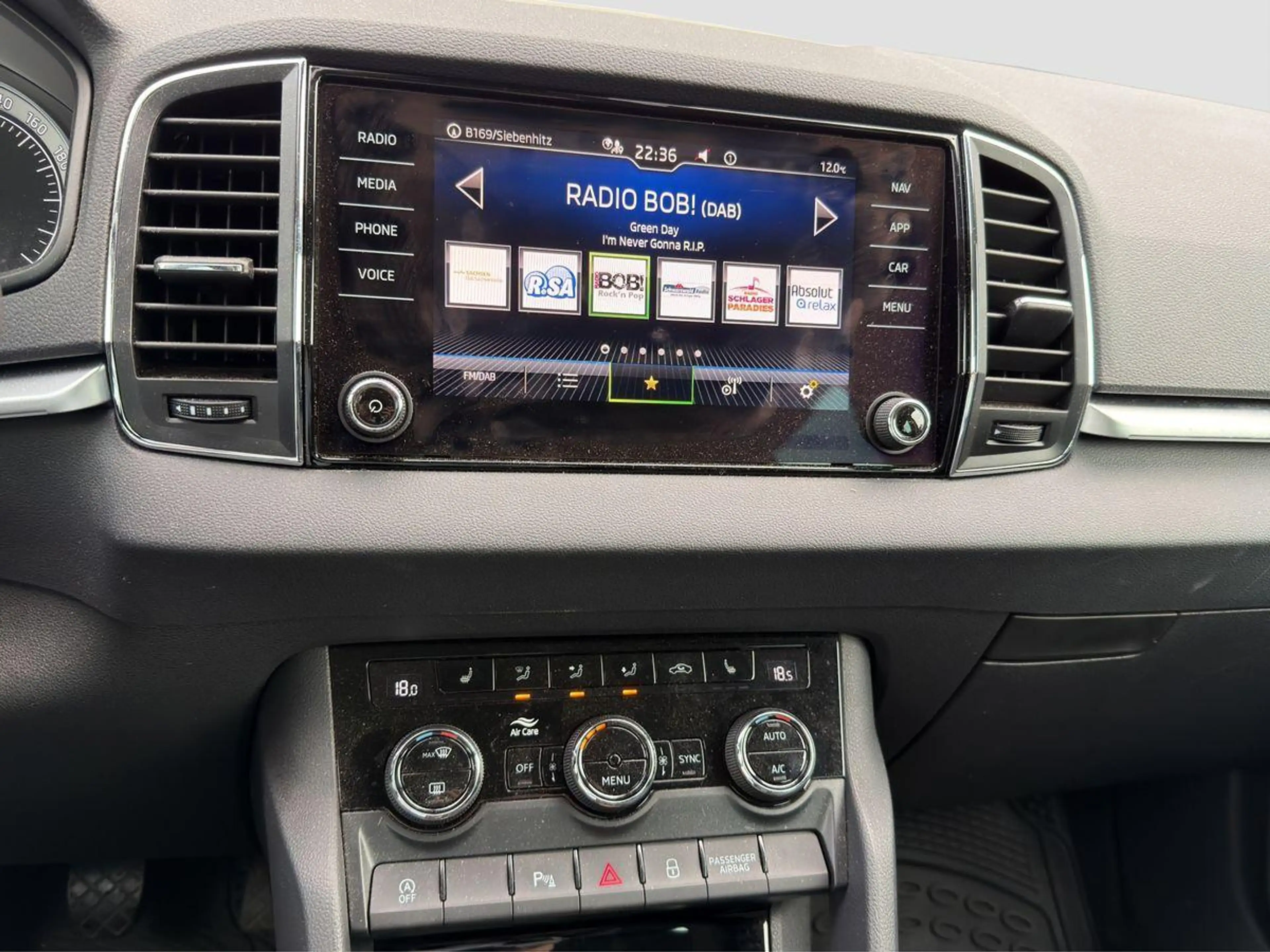 Skoda Karoq 1.0 TSI Drive 125 — photo 15