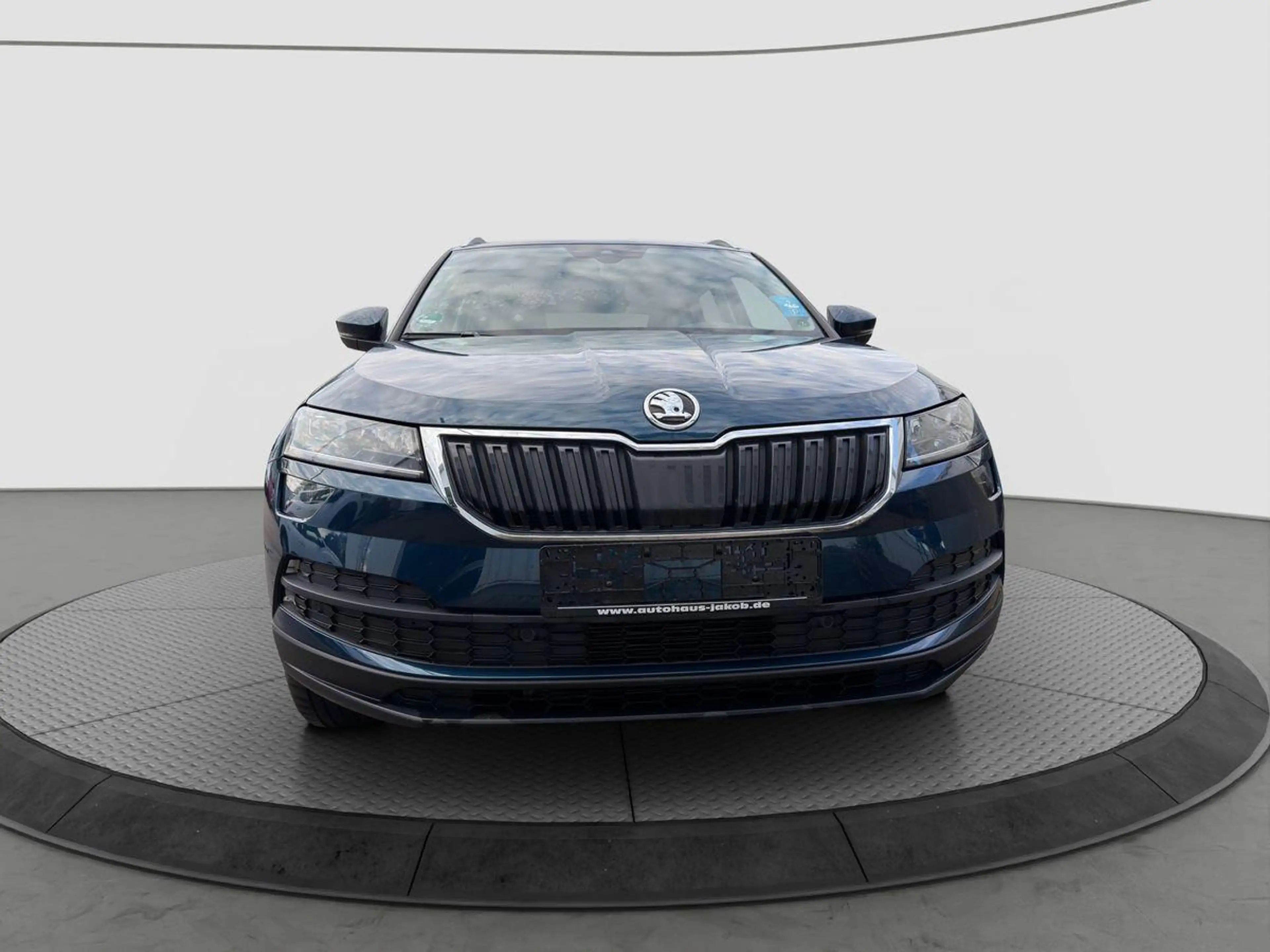 Skoda Karoq 1.0 TSI Drive 125 — photo 2