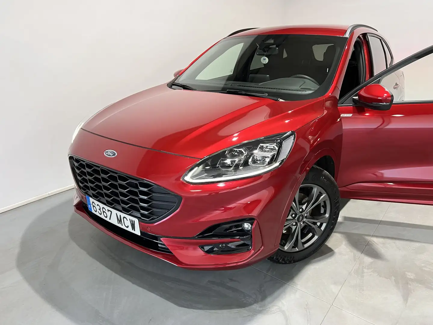Ford Kuga ST-Line X 2.5 Duratec FHEV Auto Rouge - 2