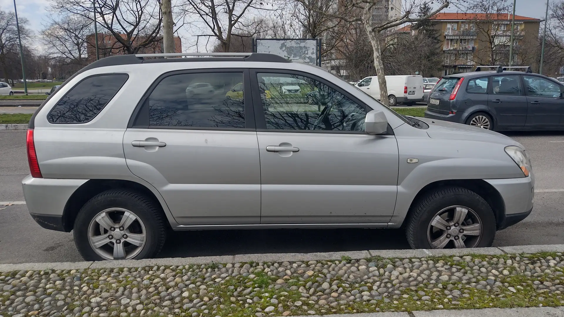 Kia Sportage Sportage EcoSUV 2.0 16v Active 2WD Argento - 2
