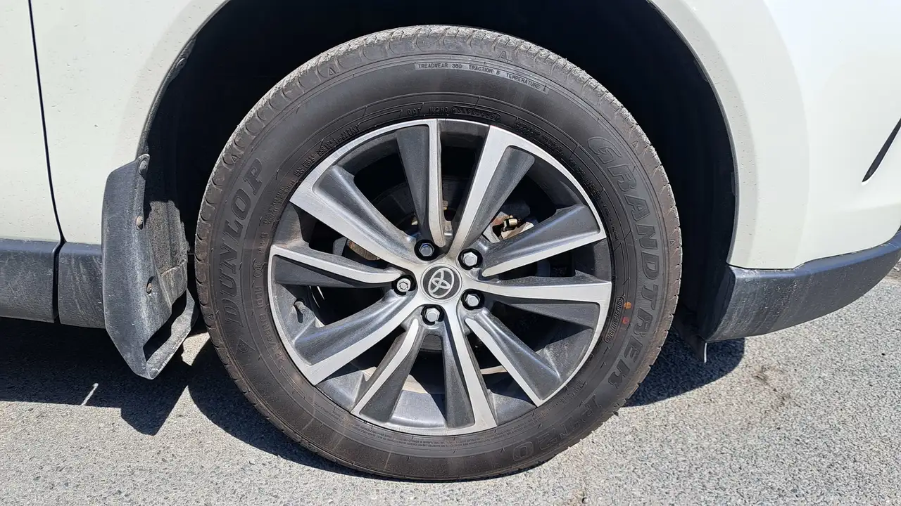 Toyota Venza снимка Toyota Venza