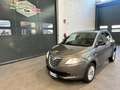 Lancia Ypsilon Ypsilon III 0.9 t.air Gold ecochic metano 80cv Gris - thumbnail 1
