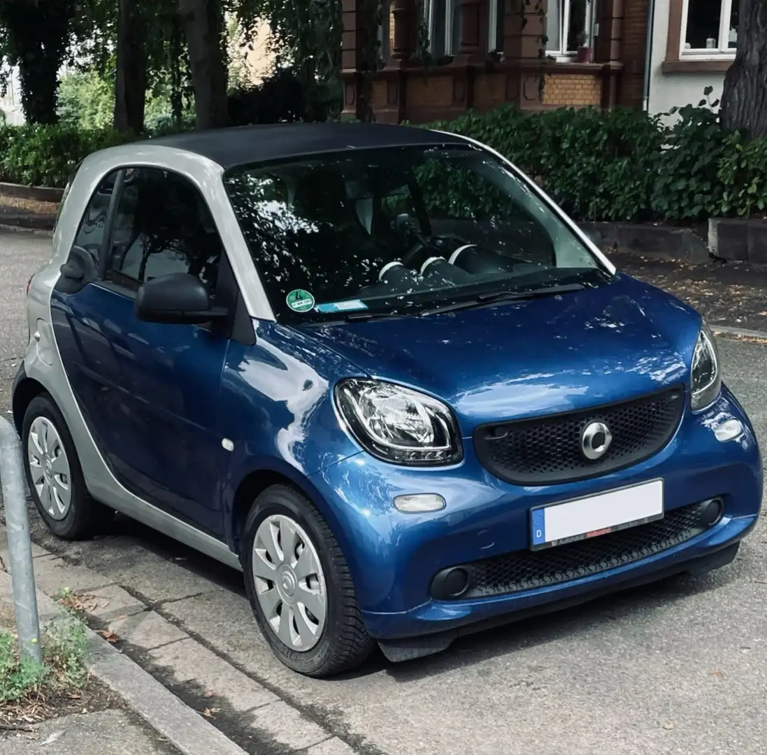 smart forTwo coupe  (silberne Folierung) nur 17.000 km! Blue - 1