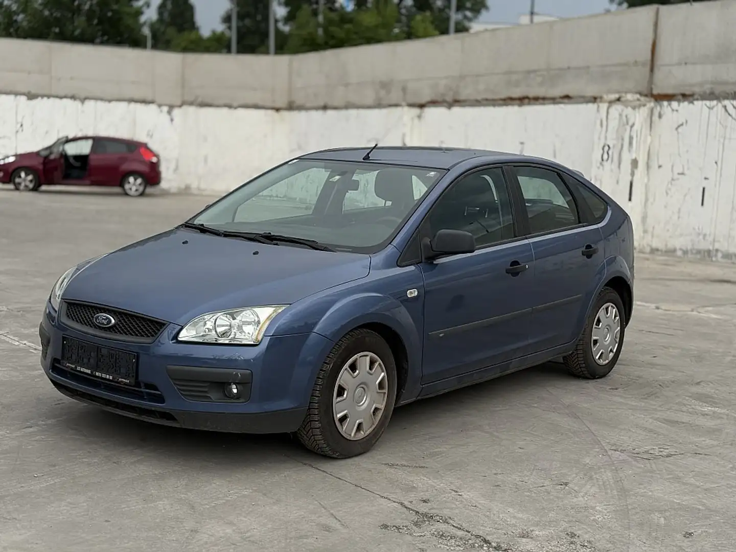 Ford Focus Trend 1,6 TDCi |KEIN PICKERL| Bleu - 1