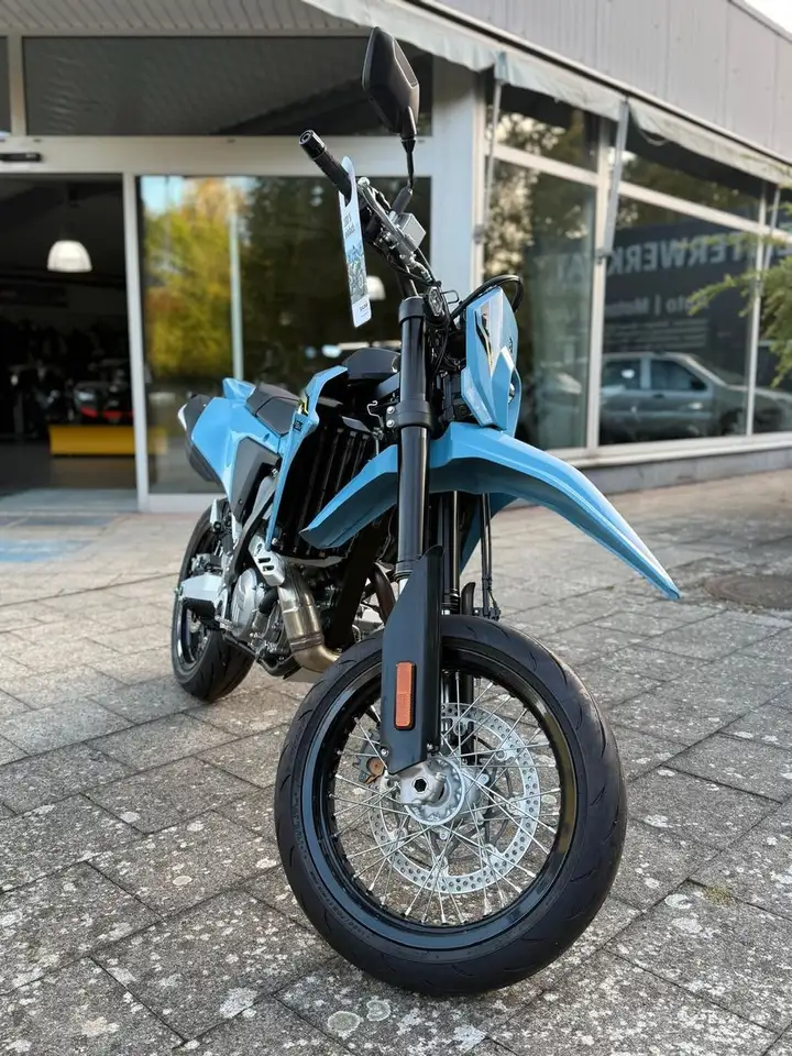 Suzuki DR-Z4SM