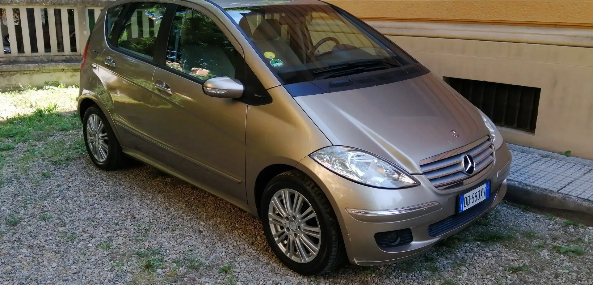 Mercedes-Benz A 150 Elegance Бронзовый - 1