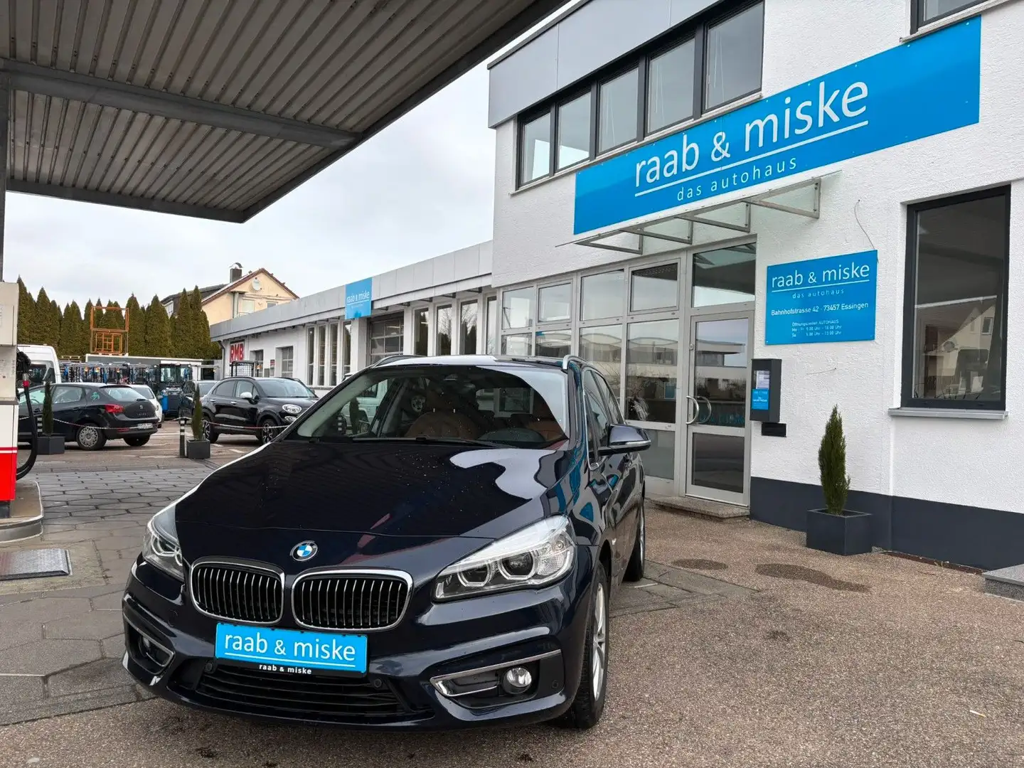 BMW 218 i Active Tourer Luxury Line *LED/Kamera/PDC* Blau - 1
