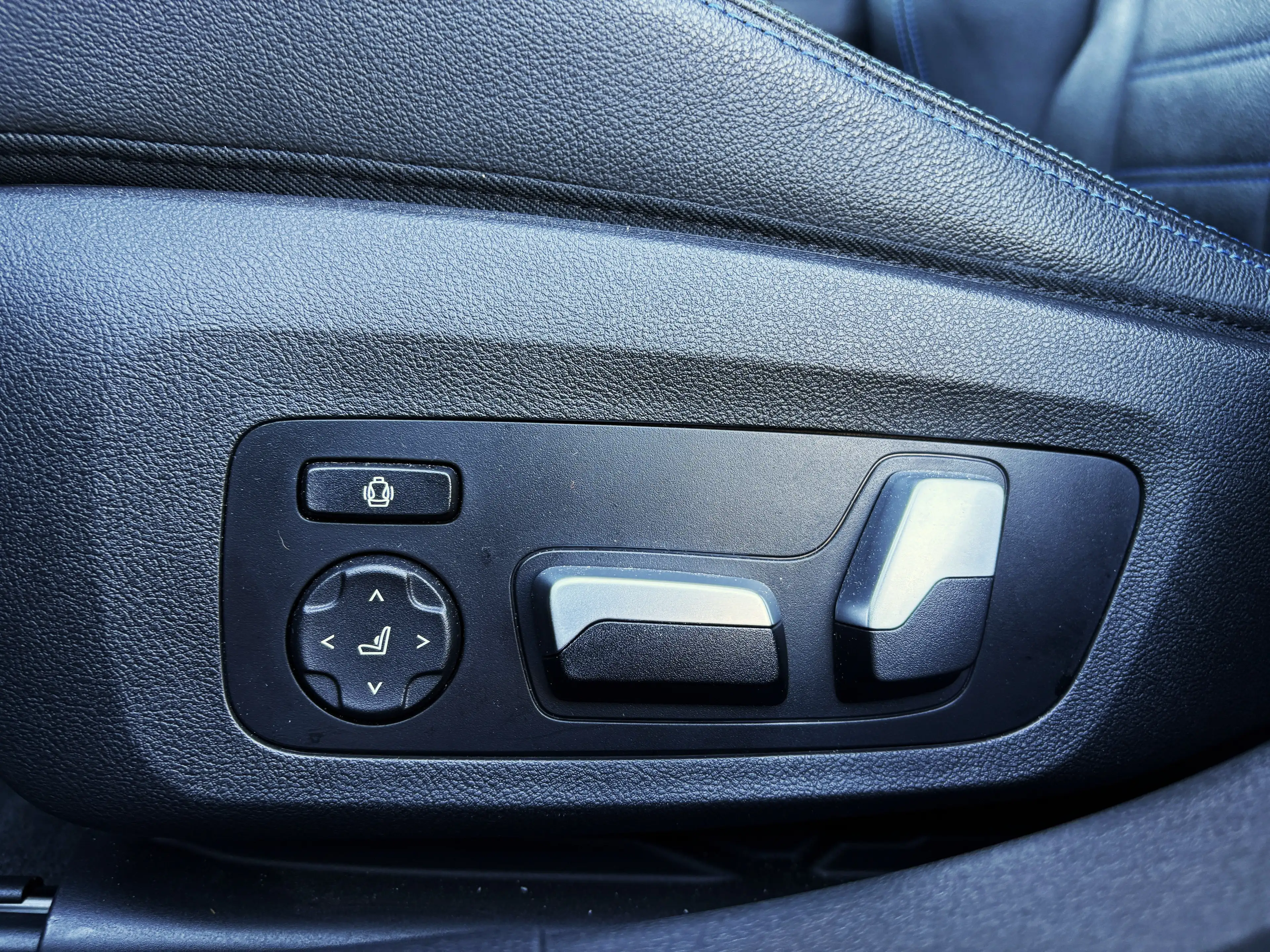 Alpina B3 Touring xDrive pano mseats individual full option — photo 15