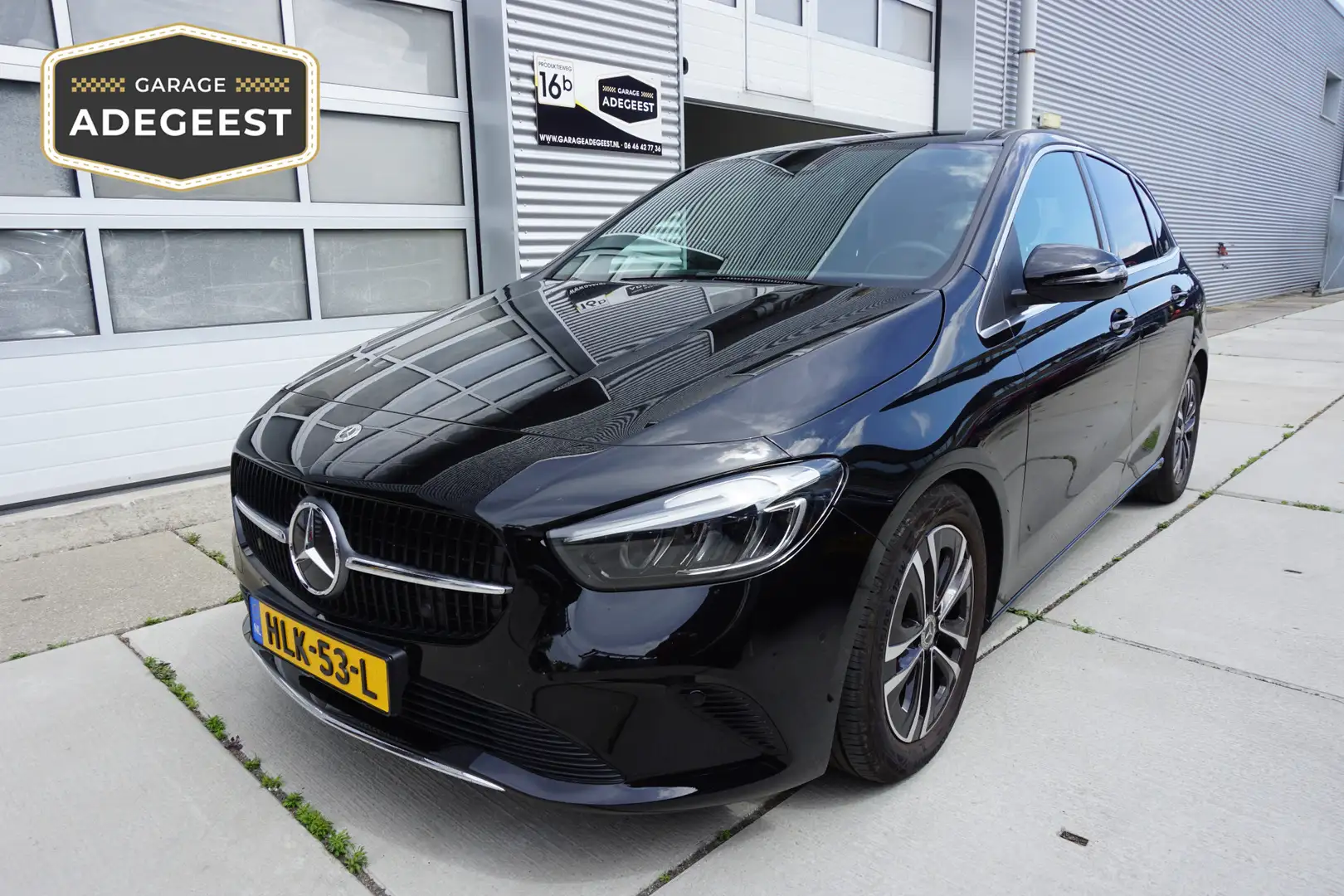 Mercedes-Benz B 180 Business Line Navi|PDC V+A|Trekhaak |Camera|Elektr Zwart - 1