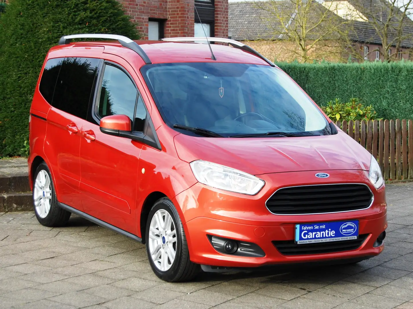 Ford Tourneo Courier Ambiente * Klimaautomatik-Tempomat-Sitzheizung * Rot - 2