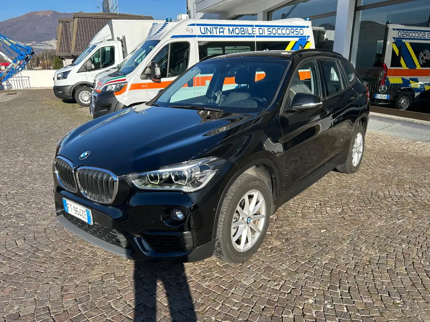 BMW X1 sDrive18d Advantage Negru - 2