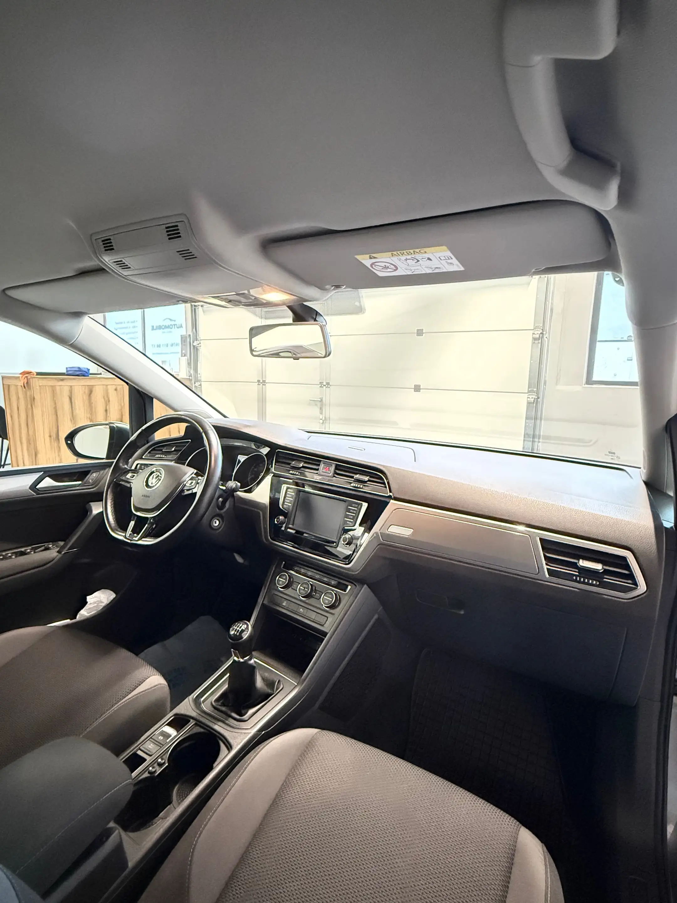 Volkswagen Touran Touran Trendline 1,6 SCR TDI Trendline — photo 8