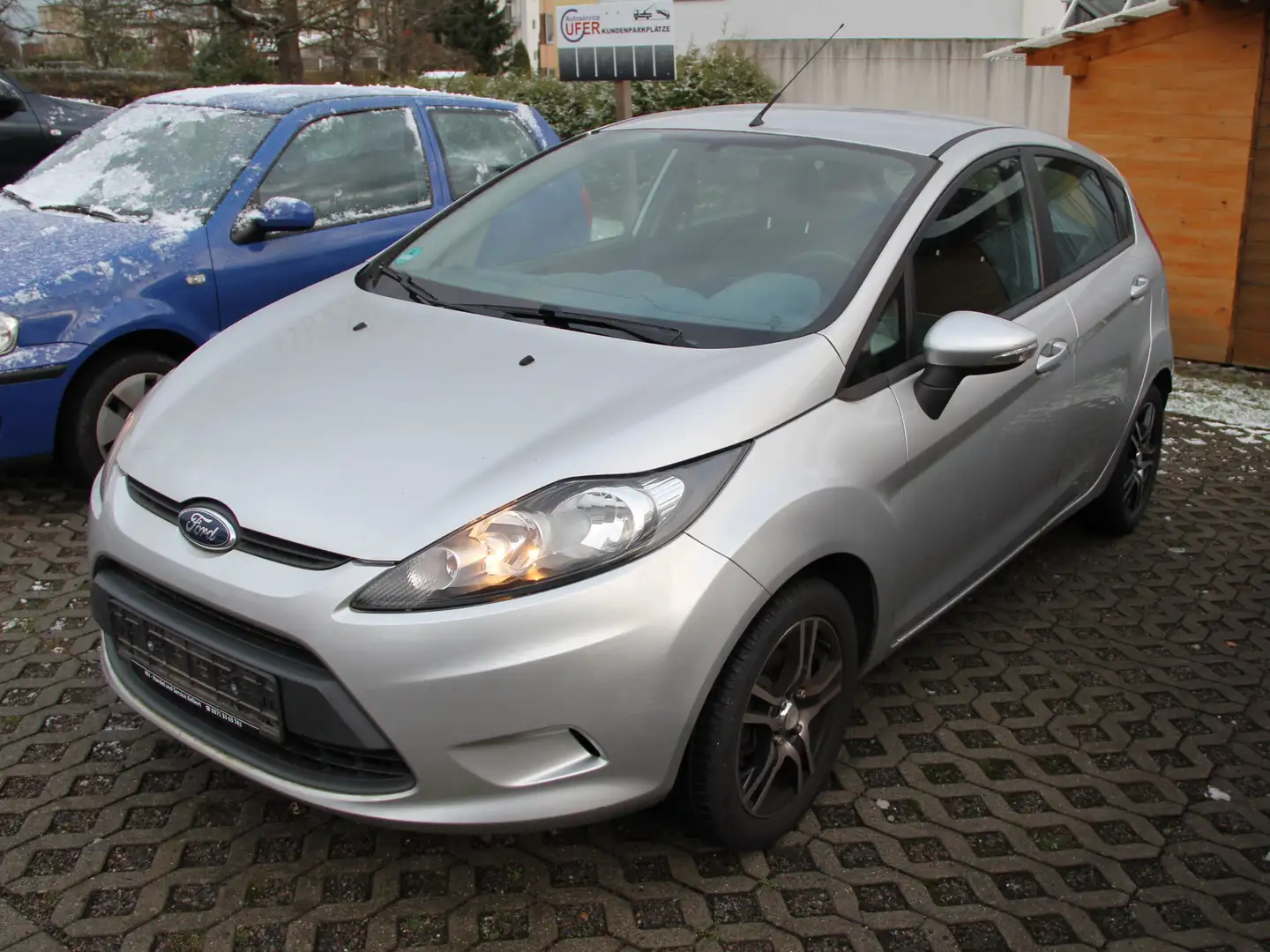 Ford Fiesta Trend Silber - 1
