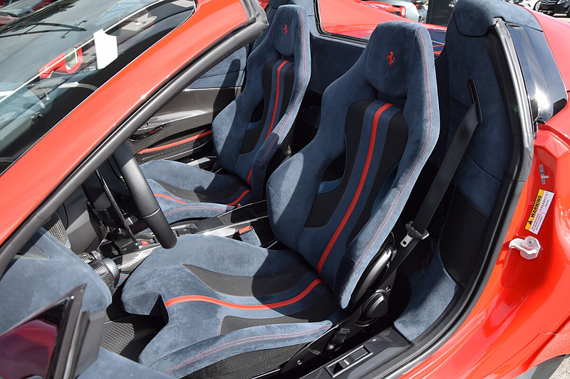 Ferrari 488 Spider Pista *Full Carbon*Kamera*Alcantara Blu ... — photo 6