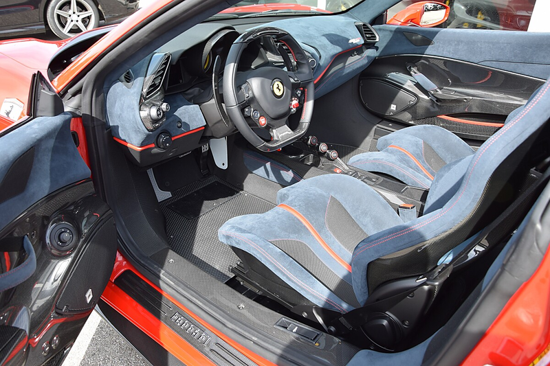Ferrari 488 Spider Pista *Full Carbon*Kamera*Alcantara Blu ... — photo 4