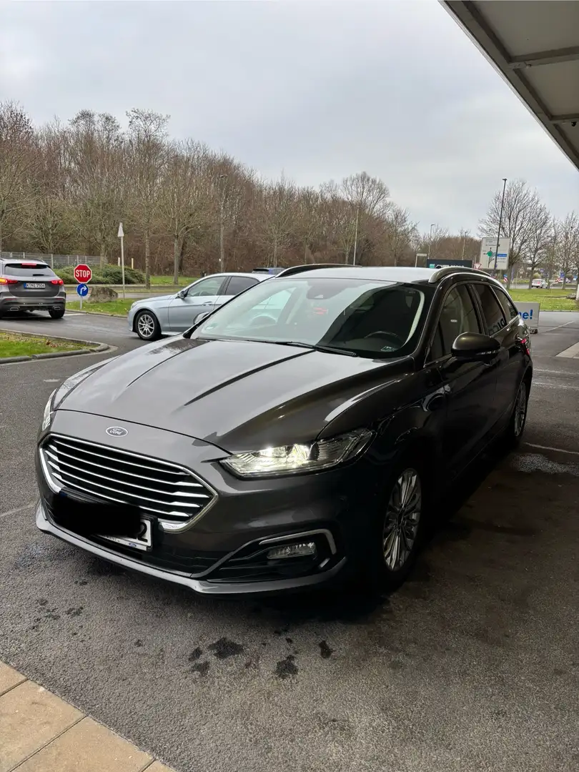 Ford Mondeo Titanium Grau - 2