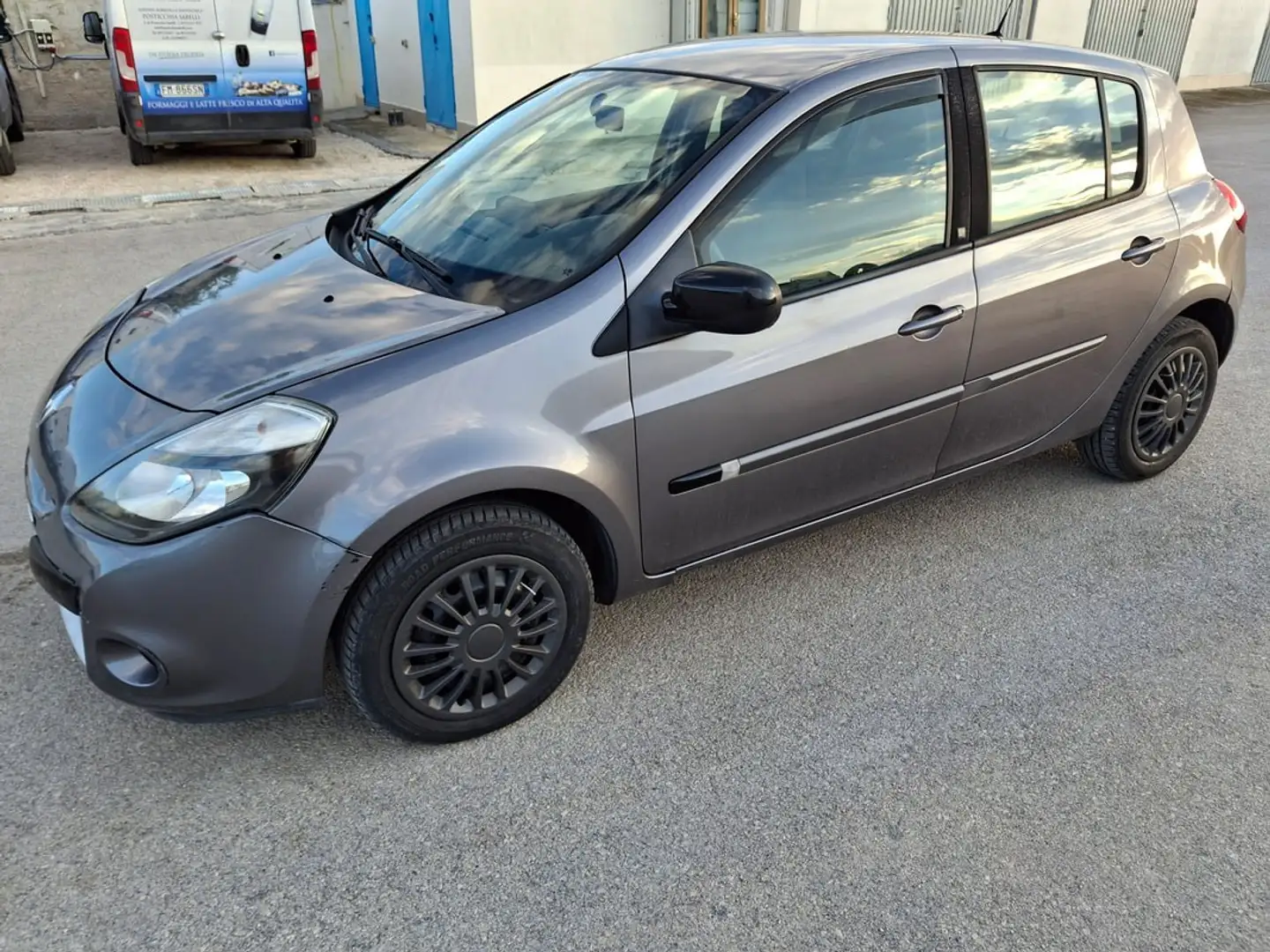 Renault Clio 1.5 dci 5p 20th Anniversario 75cv - 1