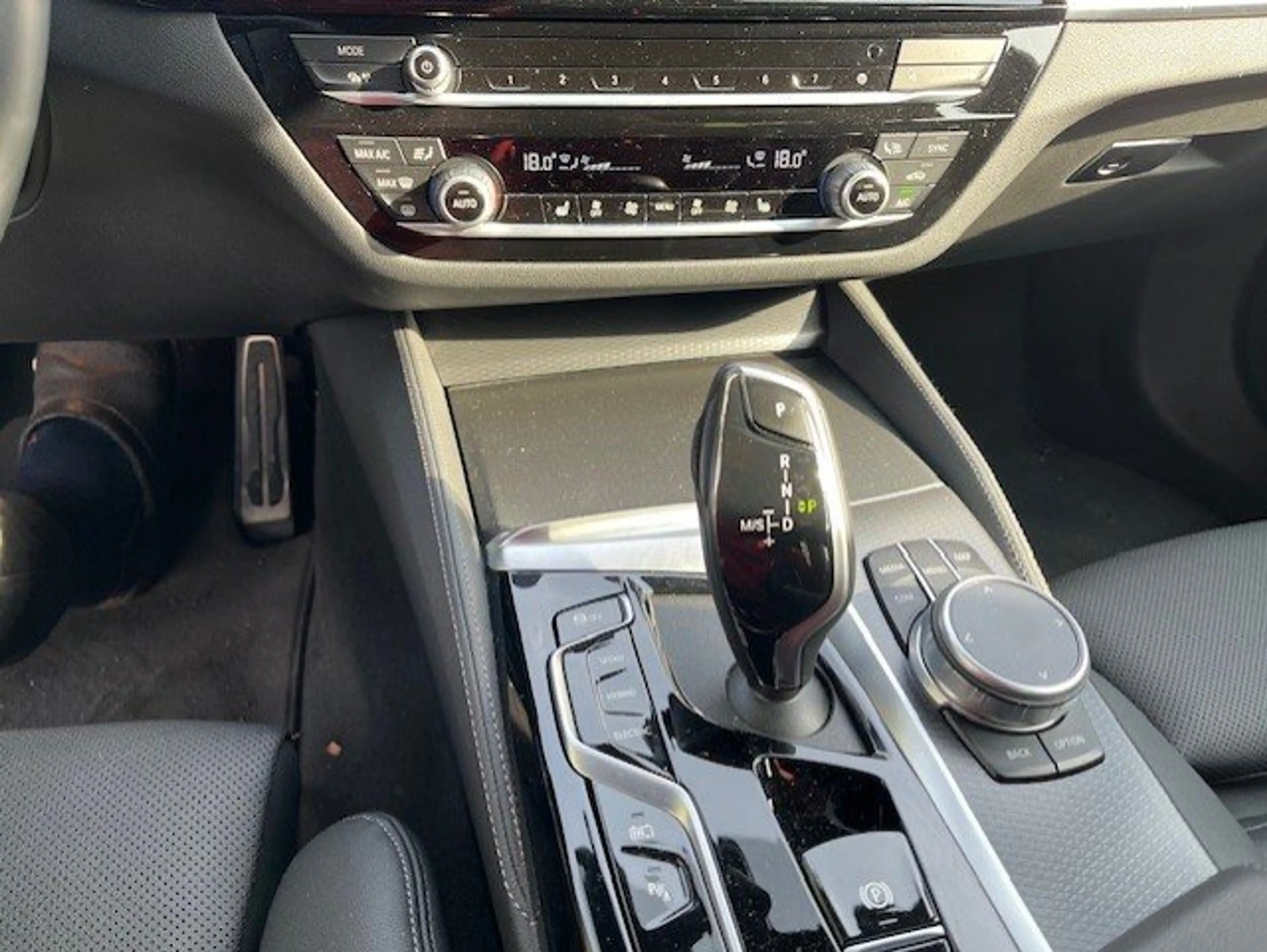 BMW 545 545e xD Bns Edit.+ — photo 10