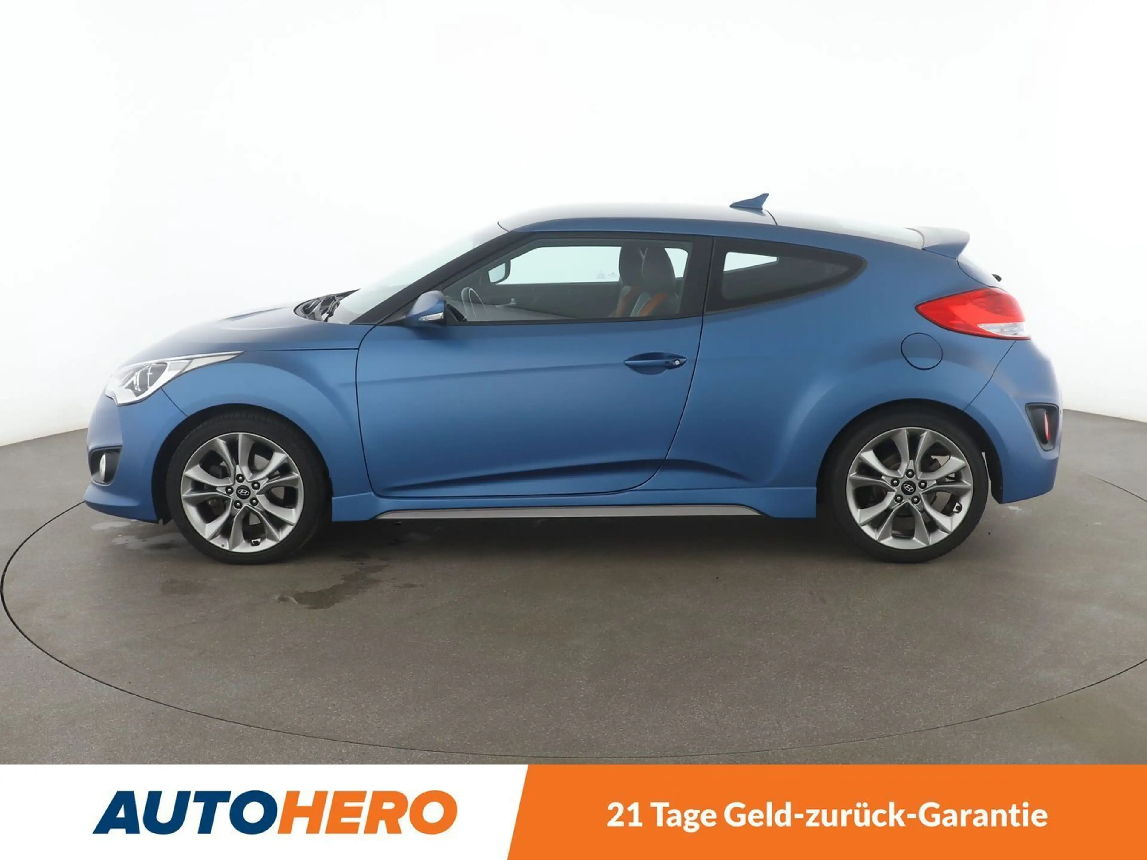 Hyundai VELOSTER 1.6 TGDI Matt Finish *NAVI*CAM*PDC*SHZ* — photo 3