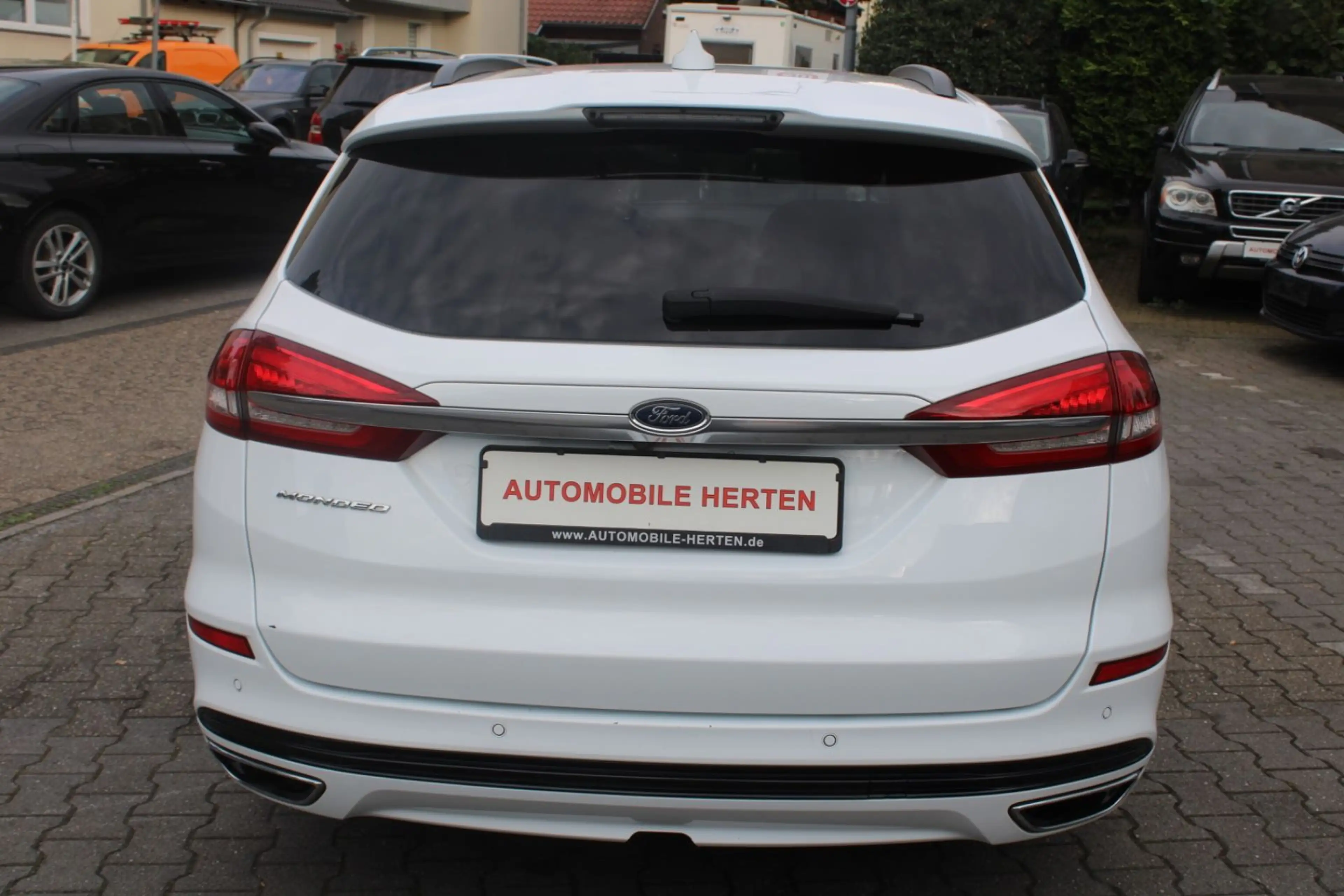 Ford Mondeo 2.0 TDCI Turnier ST-Line*LEDER*NAVI*AUTOM — photo 8