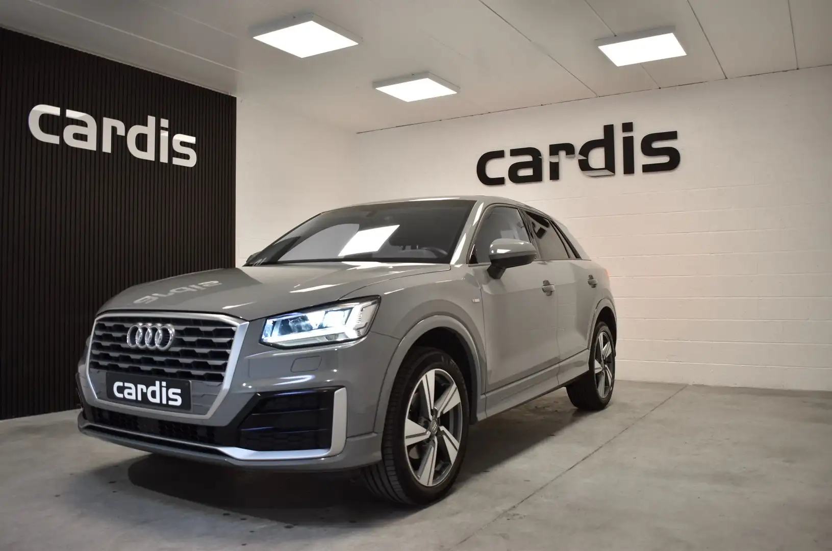 Audi Q2 Q2 35 TFSI Business Edition S line S tronic Gris - 1