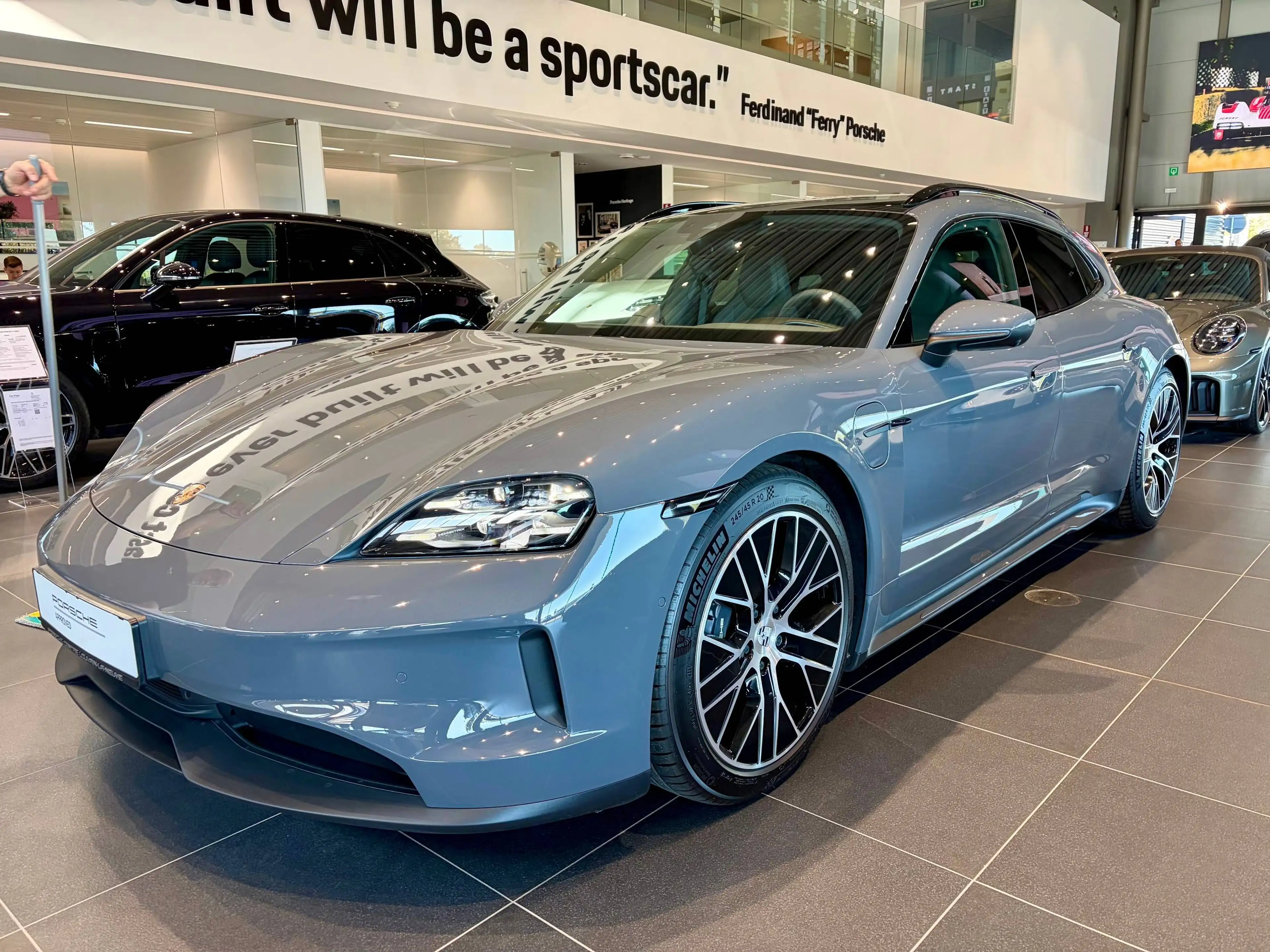 Porsche Taycan Taycan Sport Turismo RWD 435cv