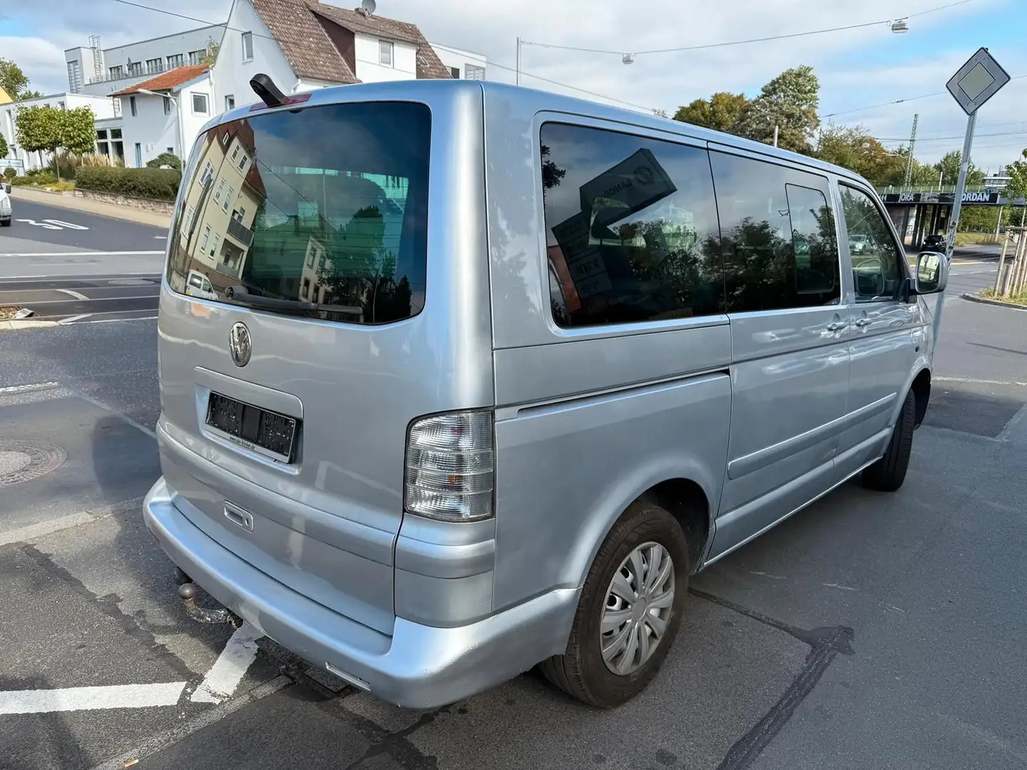 Volkswagen T5 Transporter T5 2.5 TDI Bus Multivan Comfortline Silber - 2